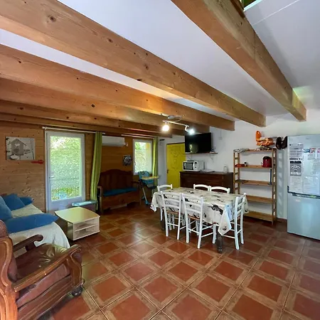 La Licorne Apartment *